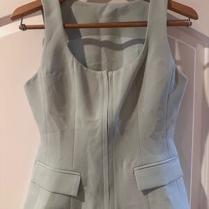 Elegant Light Green Sleeveless vest